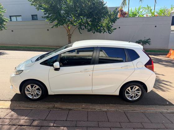 HONDA FIT 1.5 LX 16V FLEX 4P AUTOMÁTICO HONDA FIT 1.5 LX 16V FLEX 4P AUTOMÁTICO